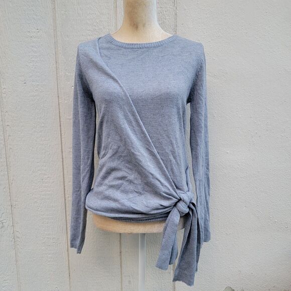 Korye gray  sweater side tie pullover wmns size small - Picture 1 of 4